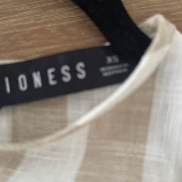 Lioness Women's Fazio Striped T-Shirt Nude Pinstripe, XS - Picture 8 of 8